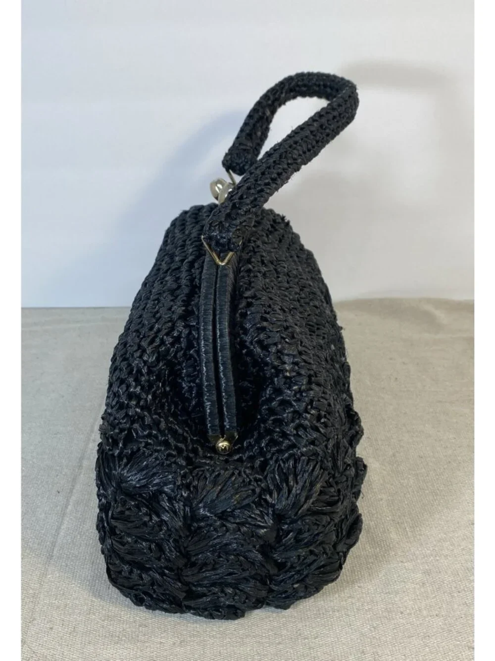 VTG Black Straw Raffia Woven 124 Japan Purse Handbag Gold Tone Clasp Closure EUC